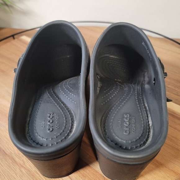 CROCS Sarah Clogs Heels Strap and Buckle Size 9 - Picture 14 of 17